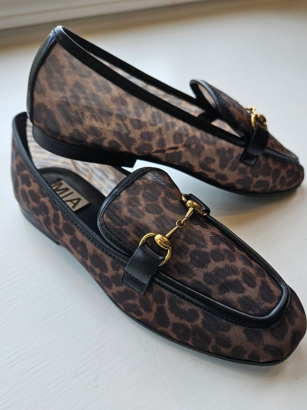 Mia Blossum Leopard Flats